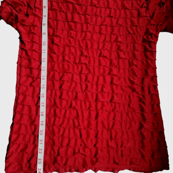 NWOT jason maxwell Stretchy Burgundy Red Ruffle Short Sleeve Blouse Size M Petit - Picture 11 of 11